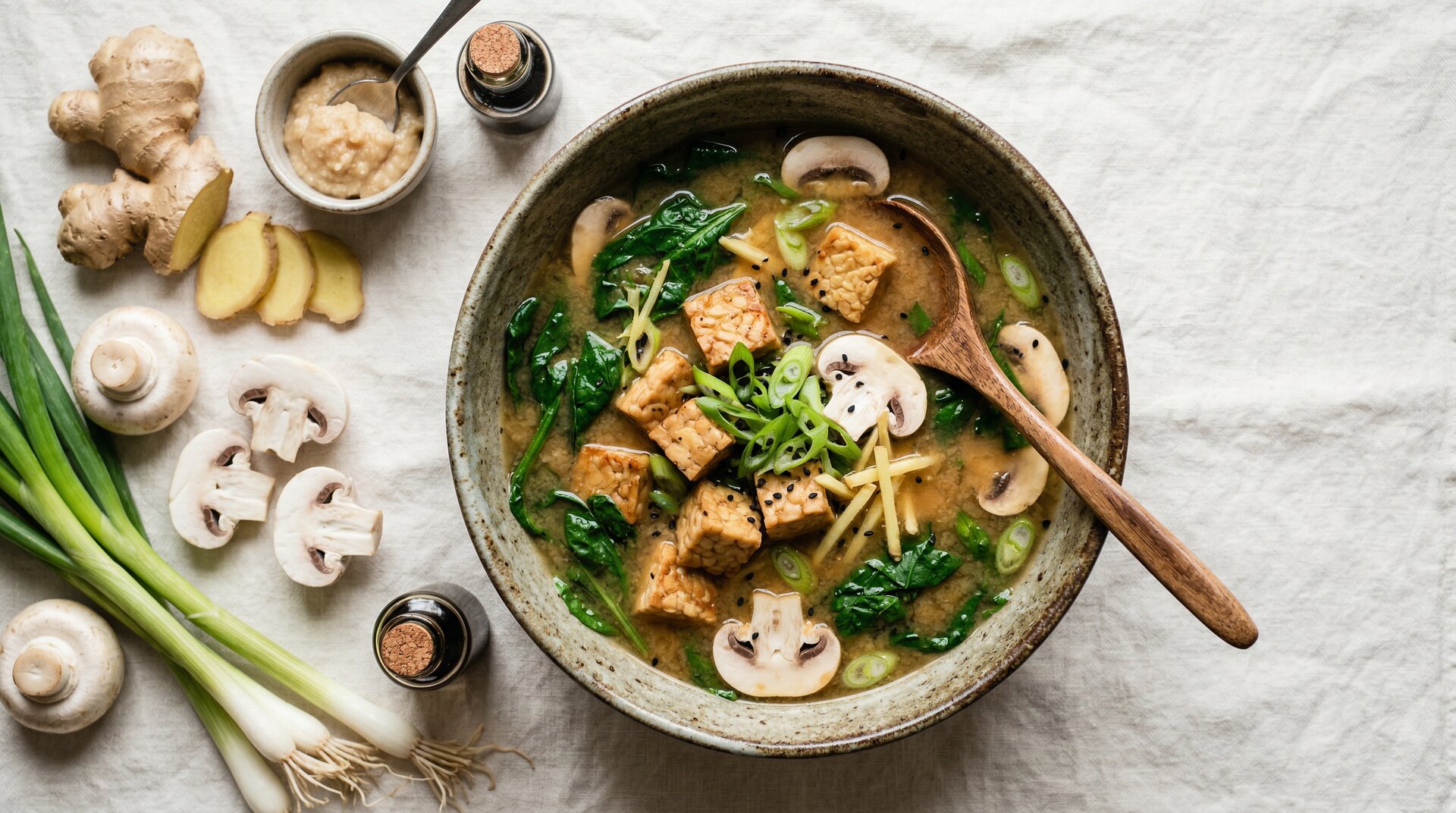 Tempeh-Miso Soep met Champignons en Spinazie