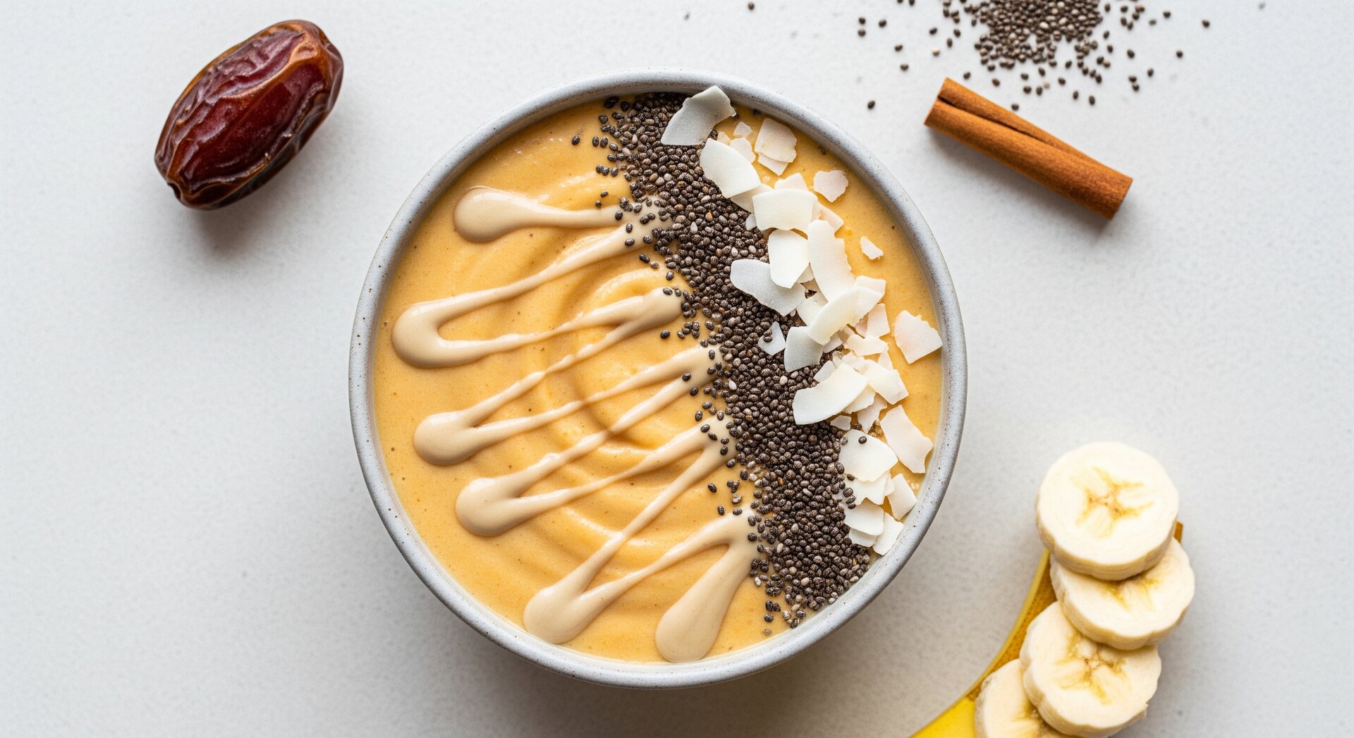 Zoete Aardappel Smoothie Bowl met Tahini